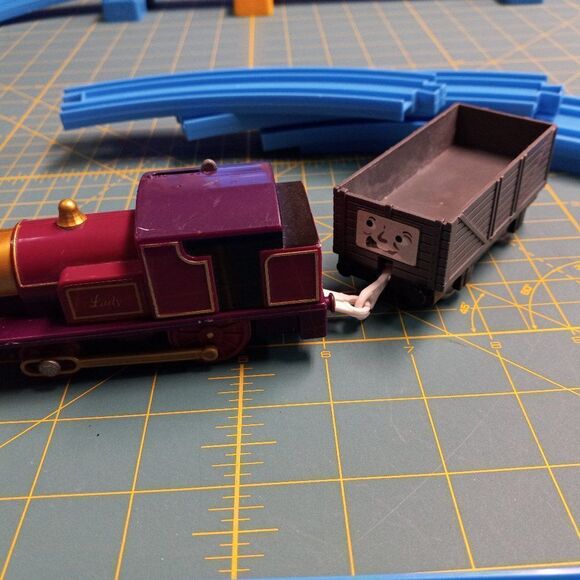 TOMY Train Lady with Troublesome Truck - Picture 7 of 8